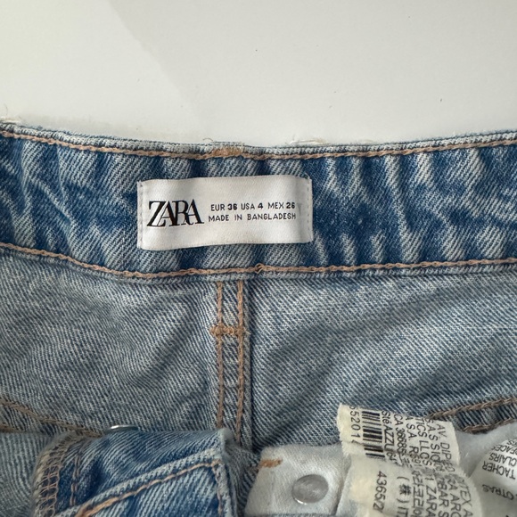 Zara High Rise Denim Shorts - Picture 3 of 3